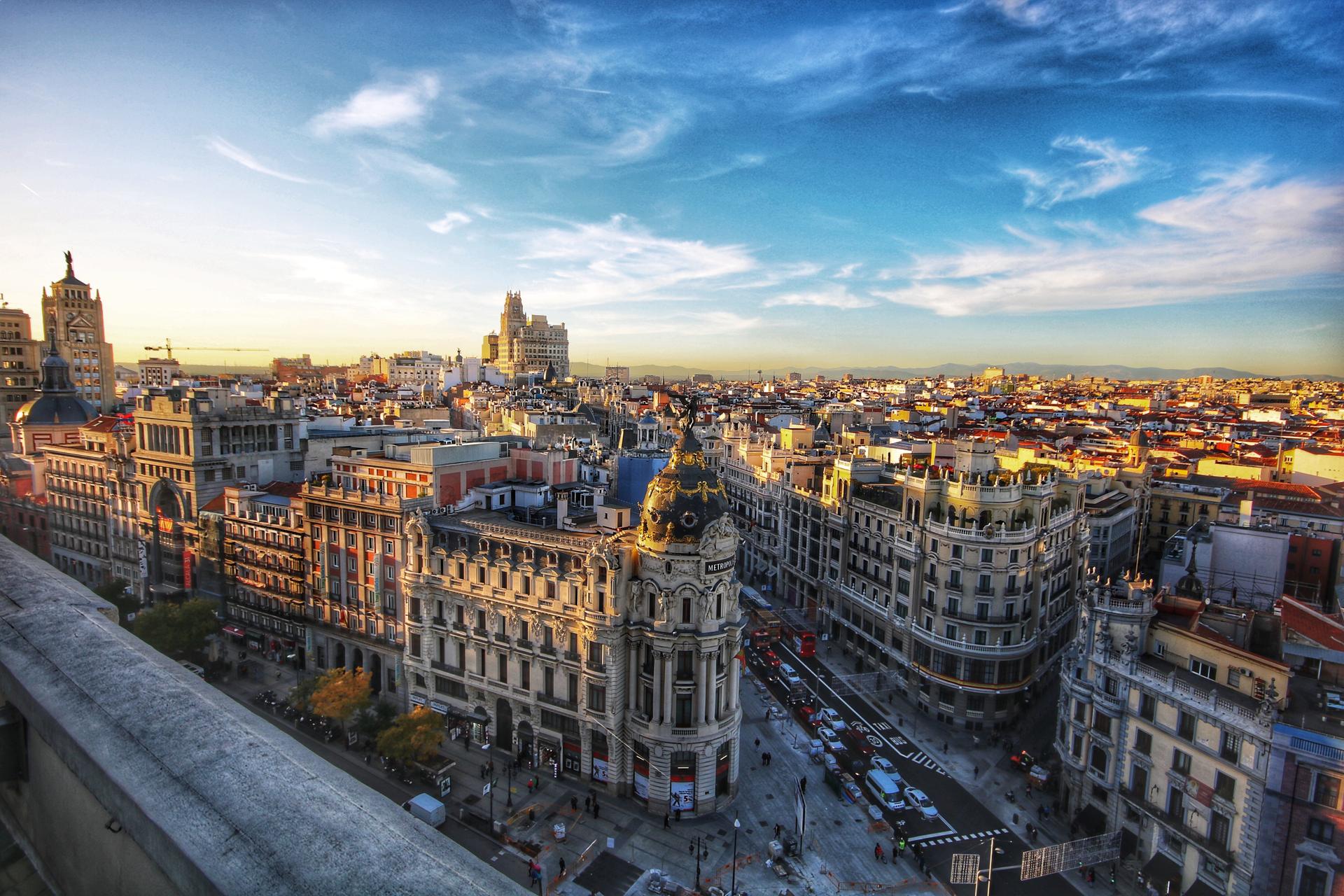 Spanien